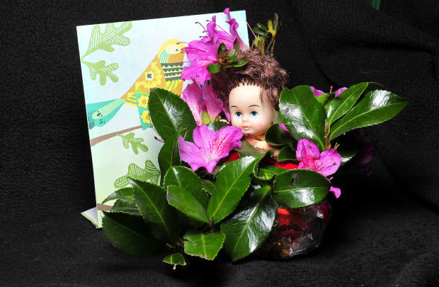 011315-tw-fea-gogirlflowers012-ls.jpg